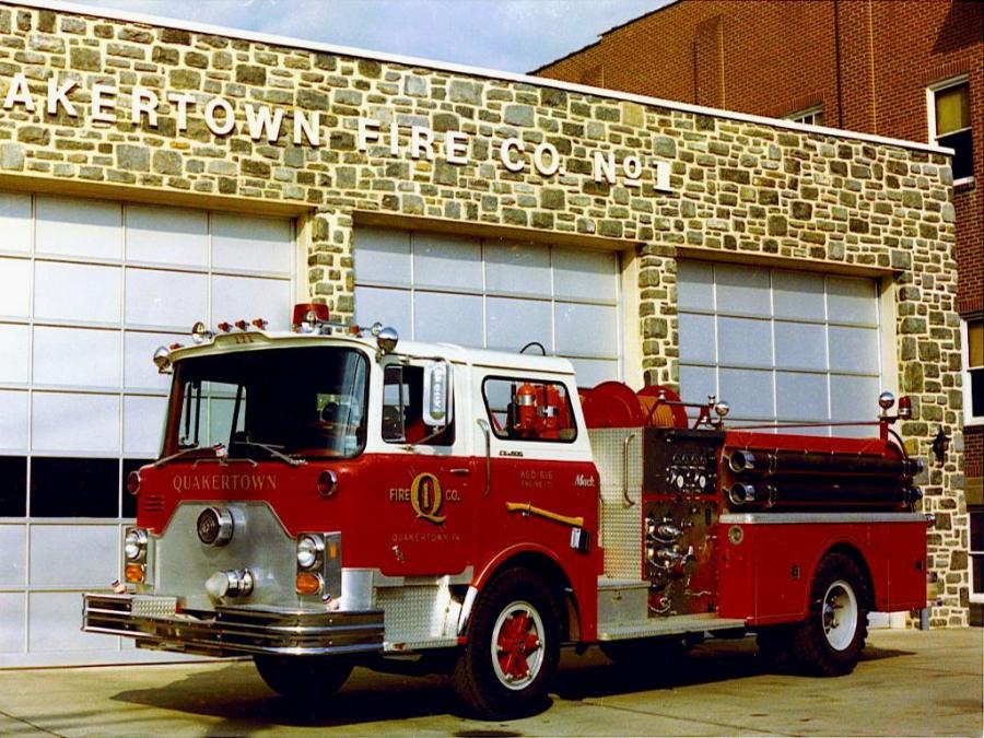  Mack CF Firetruck 1967 года  (фото 2 из 2)